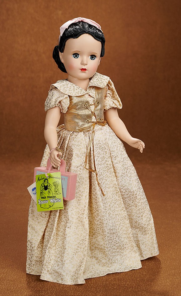 18" American "Snow White" by Alexander in Original Costume with Tags 18" American "Snow White" by Alexander in Original Costume with Tags