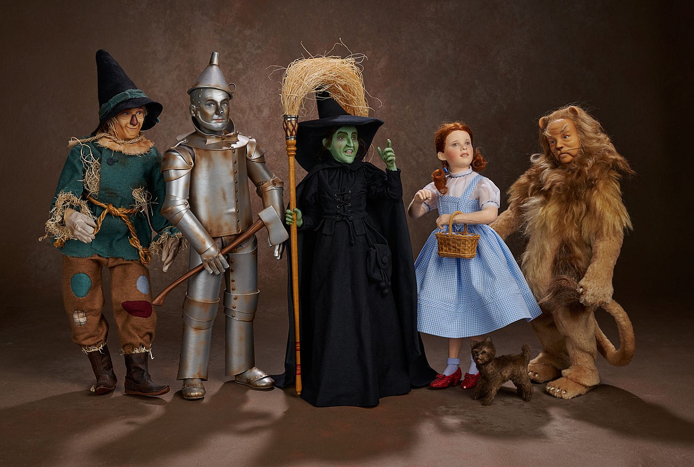 Extremely Important Complete Matched Set of Dorothy and Wizard of Oz ...